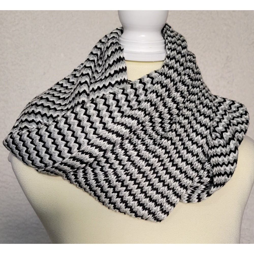 Calvin Klein Women's Infinity Scarf Chevron Pattern Sequined Black White 0500
